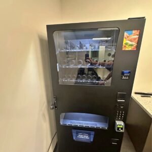 Futura Combo Model 3589 Vending Machine w/credit card reader